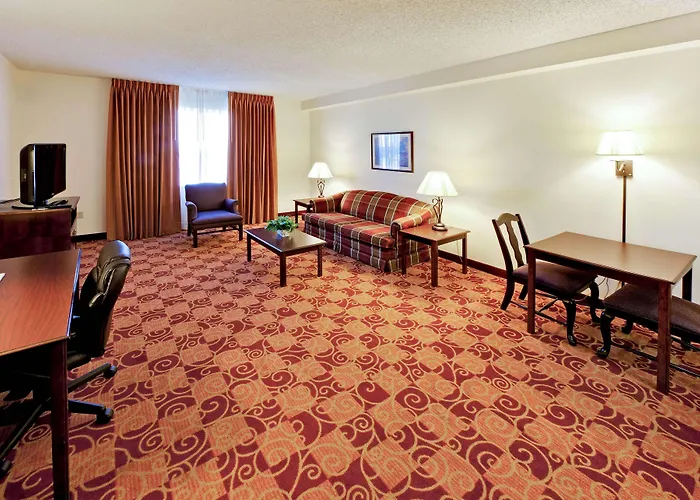 Hawthorn Suites By Wyndham Louisville East