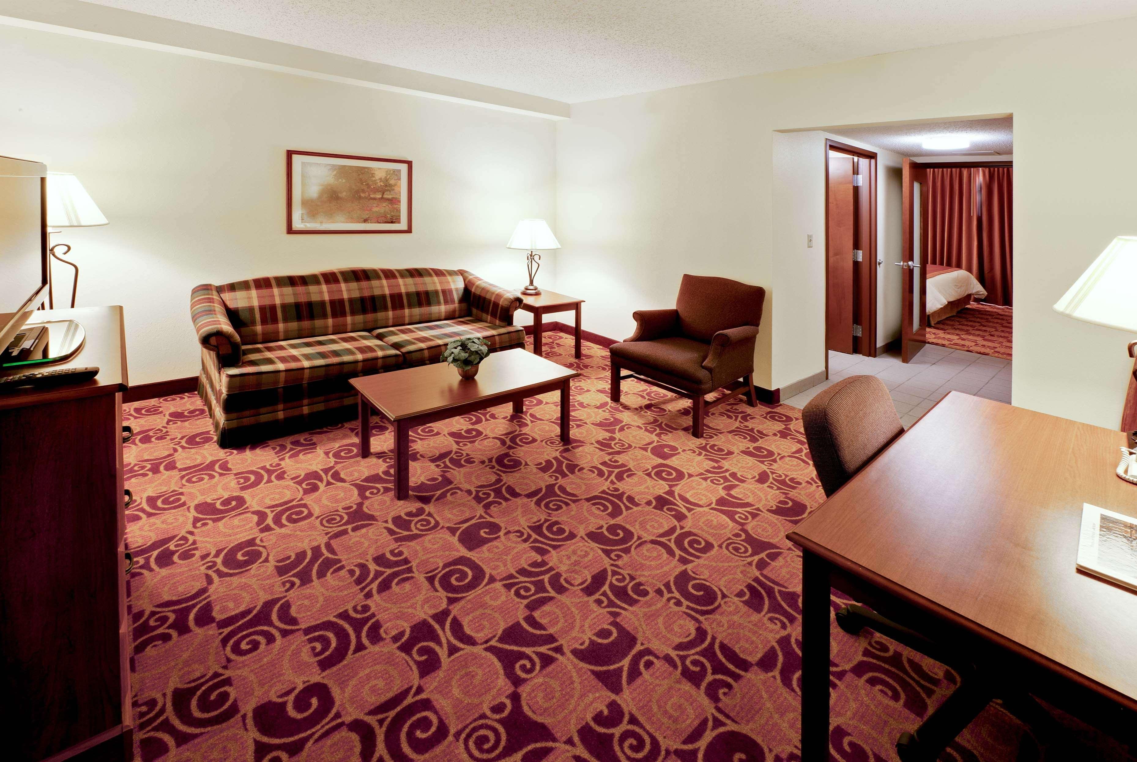 Hawthorn By Wyndham East Louisville